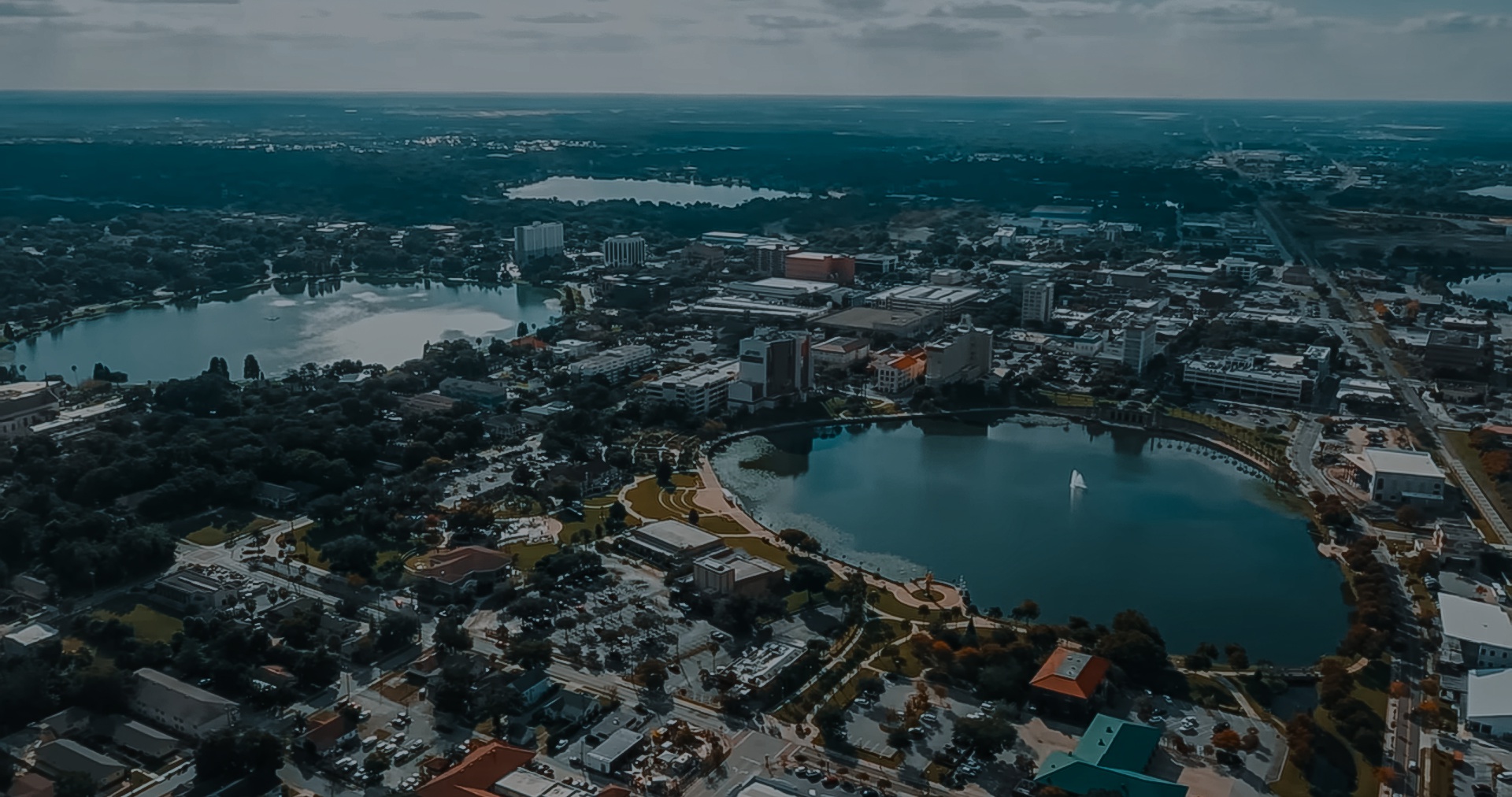 Aerial view of Lakeland, FL, showing residential and commercial roofs – Roofing Company Lakeland service area.